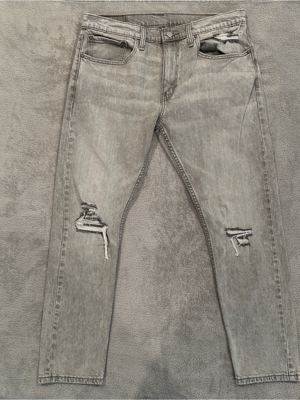Men's Levi’s 512 Distressed Grey Slim Jeans - Like New!